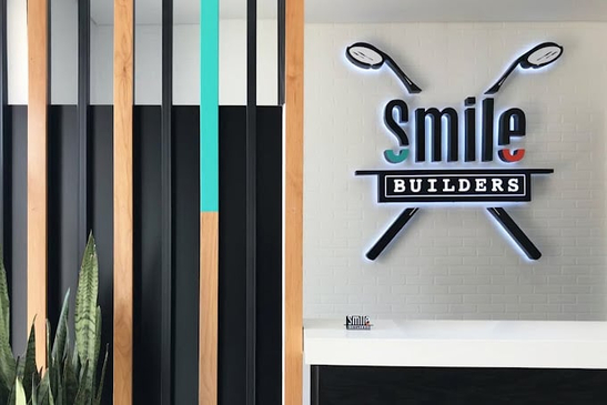 Slider image (10) Smile Builders